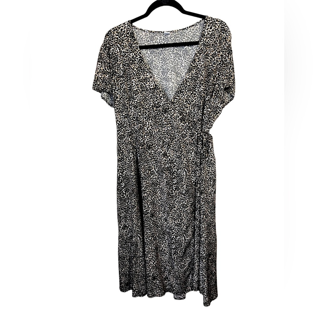 Old Navy Leopard Print Wrap Dress XL